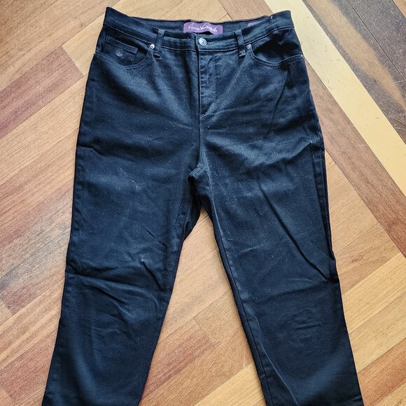 NWOT Gloria Vanderbilt Black "Amanda" Straight Leg Denim Size 8 - Picture 2 of 13